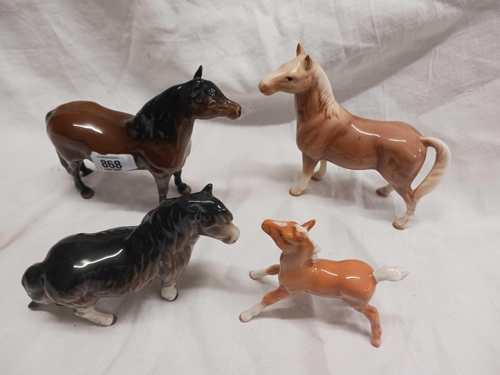 4 CHINA HORSES, 1 BY DARTINGTON, A PONY BY BESWICK & 2 OTHERS,