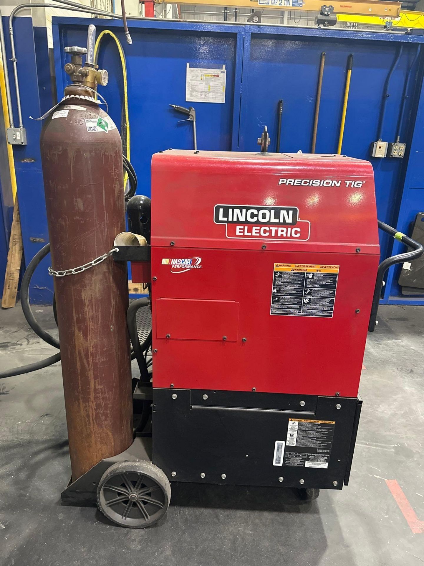 LINCOLN ELECTRIC 275 PRECISION TIG WELDER WITH ASSORTED WELDING RODS - Image 3 of 6
