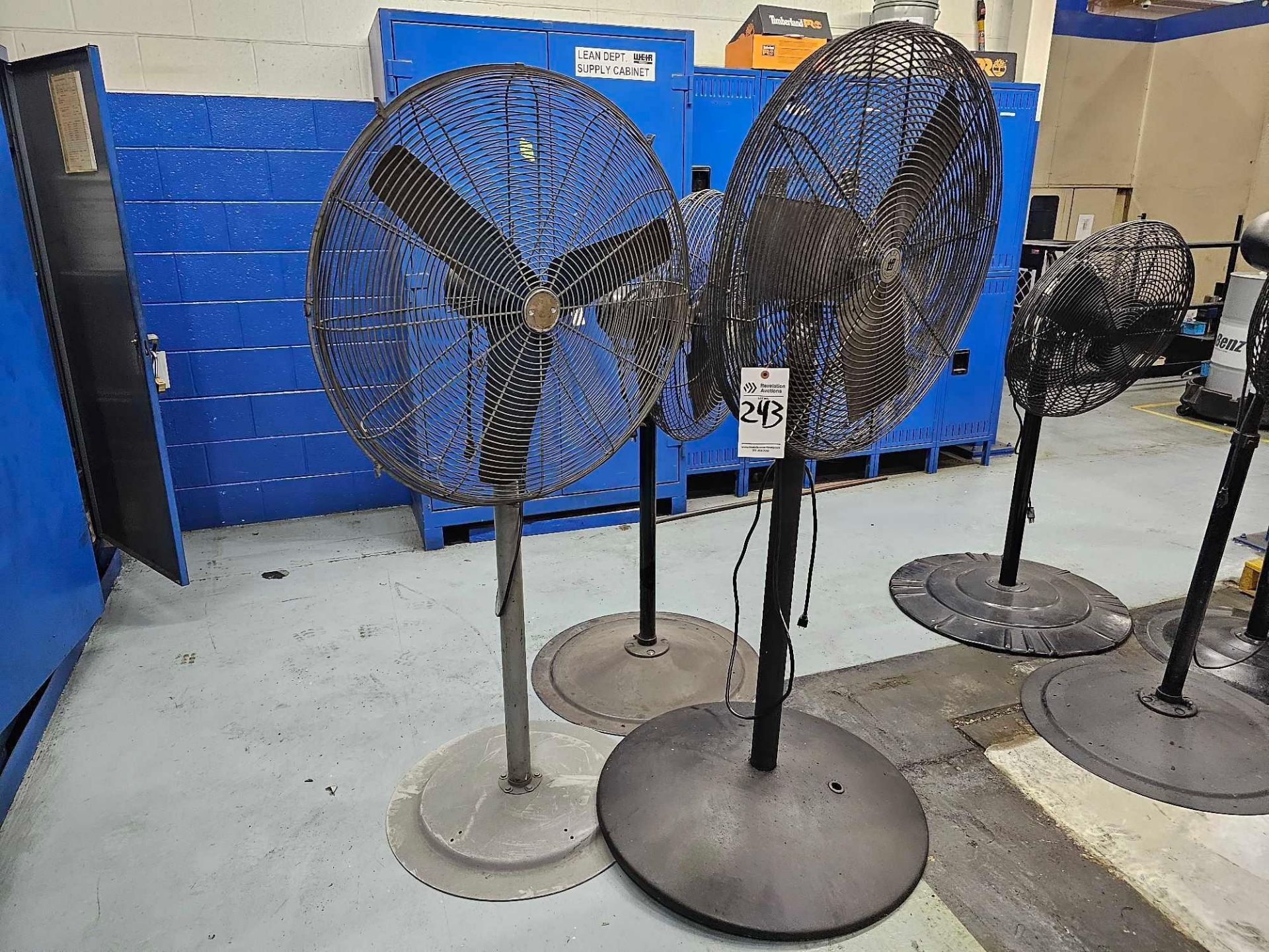 (3) SHOP FANS