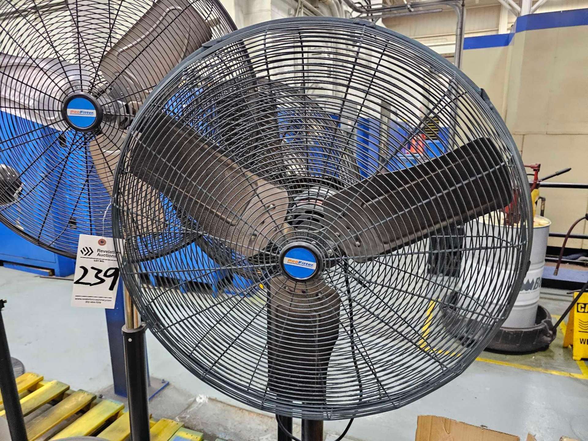9 Store Fans (3) SHOP FANS