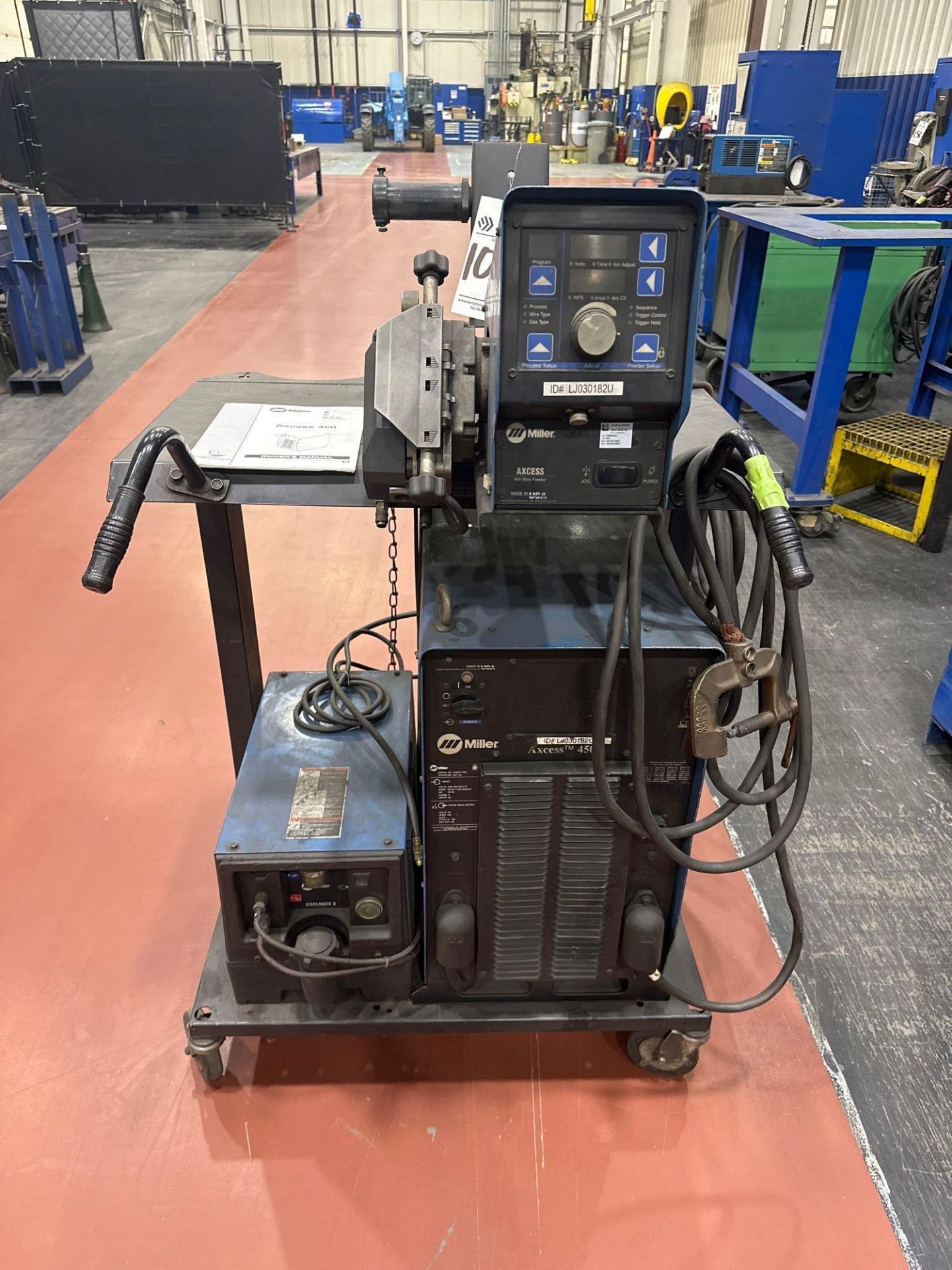 MILLER AXCESS 450 WIRE WELDER WITH FEEDER AND COOLMATE 3 - Image 2 of 9