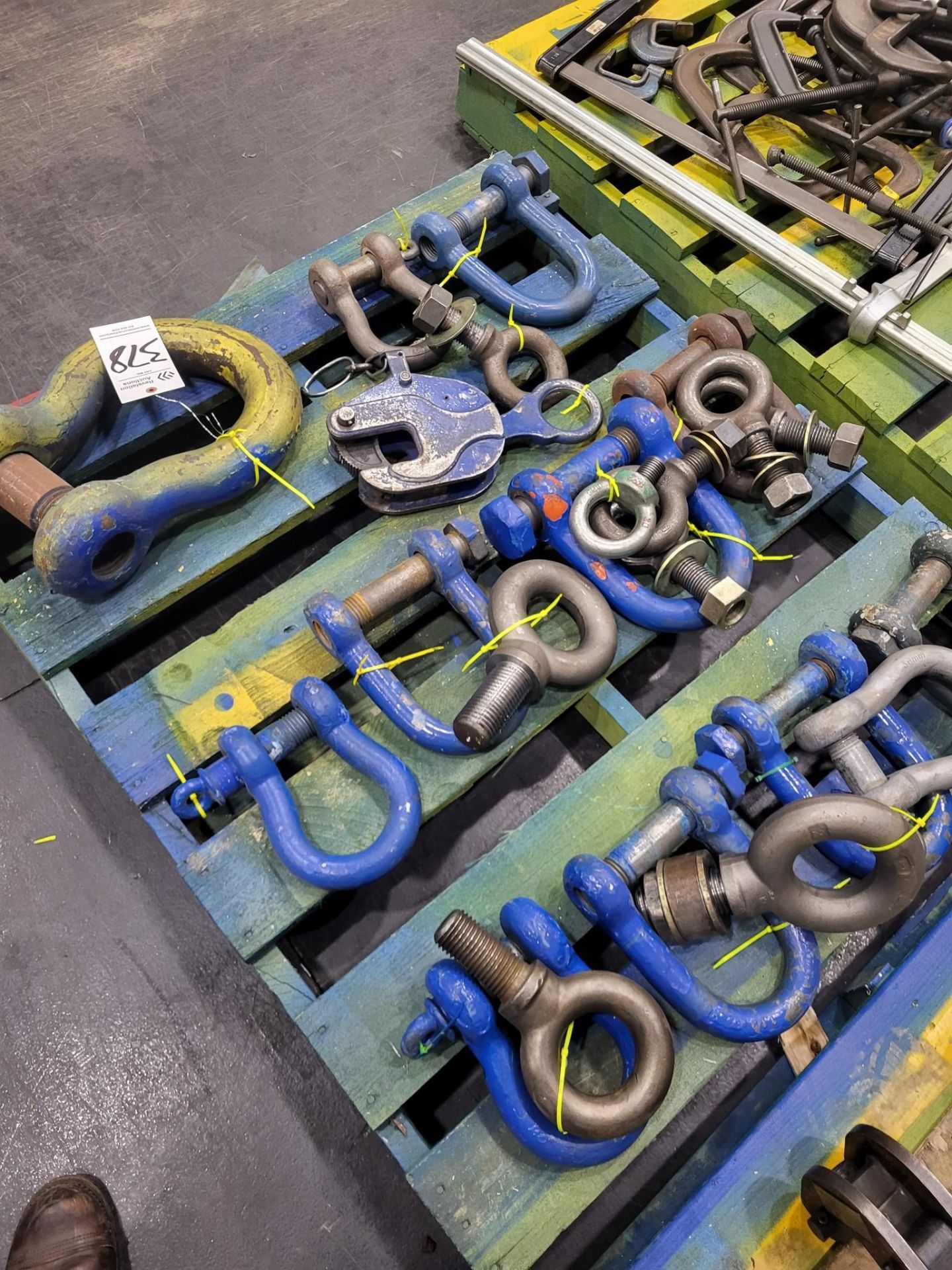 LARGE CLEVIS RIGGING SUPPLIES - Image 4 of 4