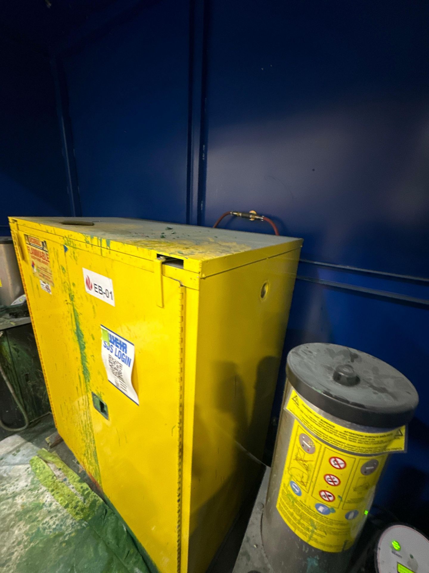 SECURALL FLAMMABLE LIQUID STORAGE CABINET - Image 2 of 3
