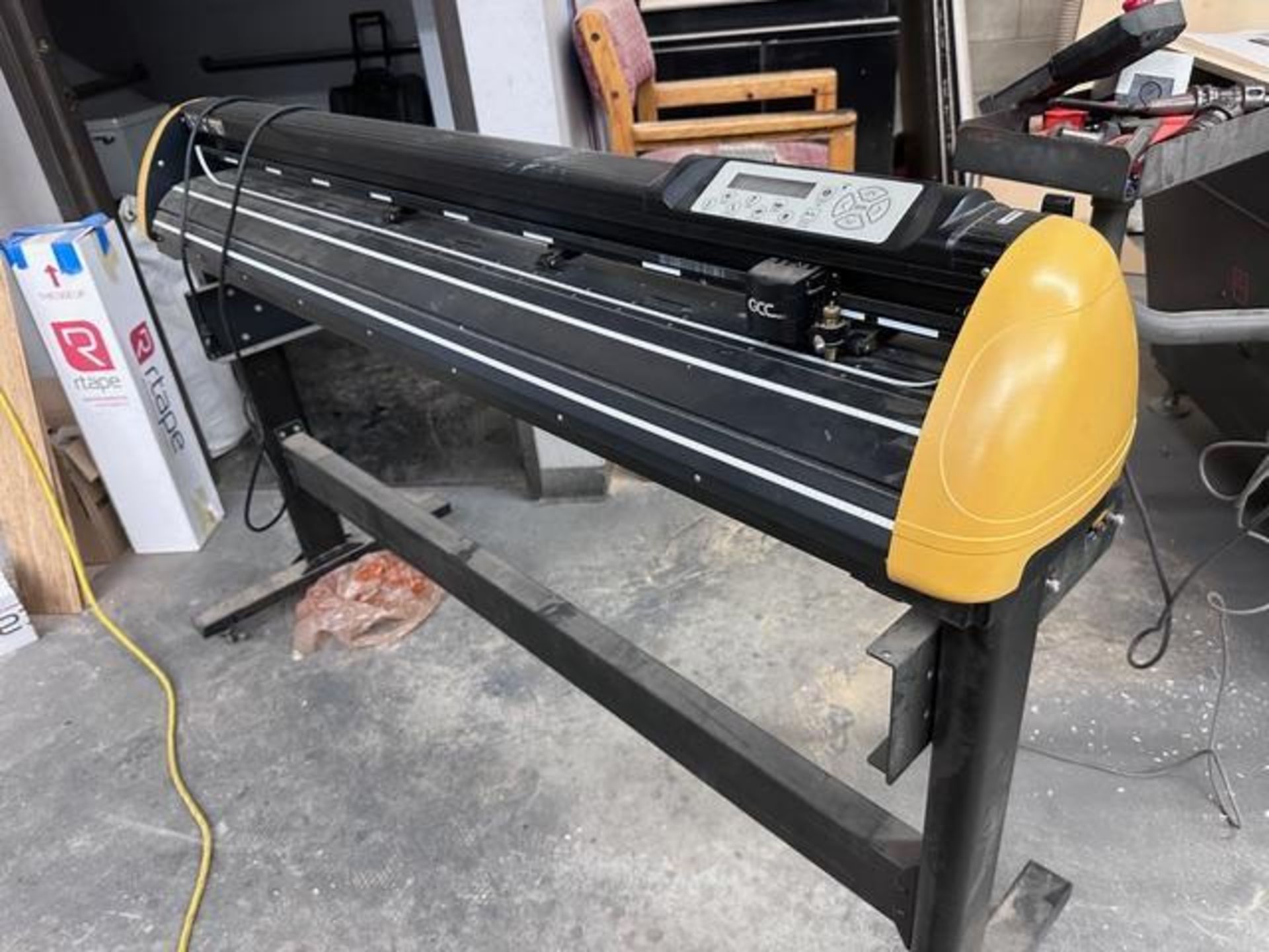 50" GCC EXPERT PRO D27 EXPERT 52 VINYL CUTTER - Image 4 of 6