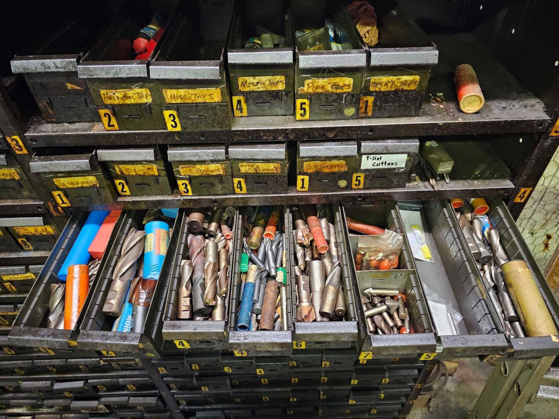 SHELVING W/ CUTTER, TAP, REAMER, MILL, DRILL BIT, DRILL, COUNTERSINK, COUNTERBORE TOOLS & FASTENERS - Image 23 of 31