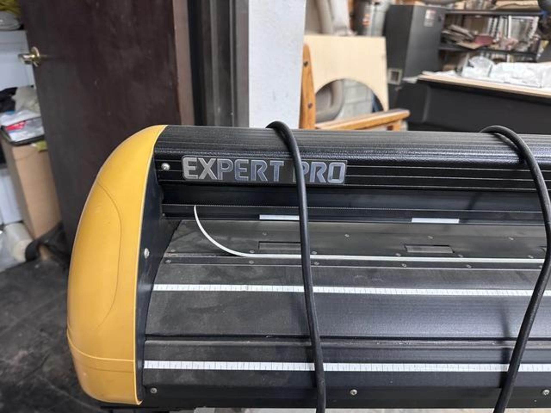 50" GCC EXPERT PRO D27 EXPERT 52 VINYL CUTTER - Image 2 of 6