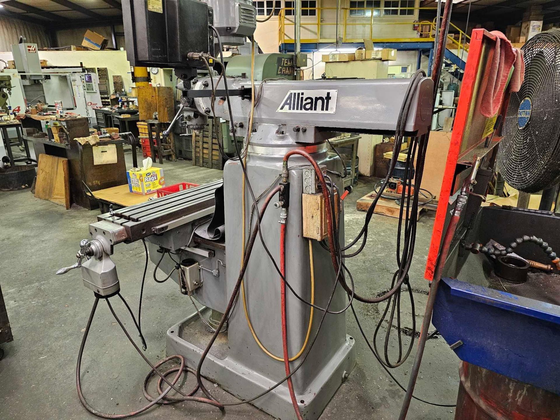 ALLIANT 10"X 50" KNEE MILL WITH DRO - Image 5 of 12