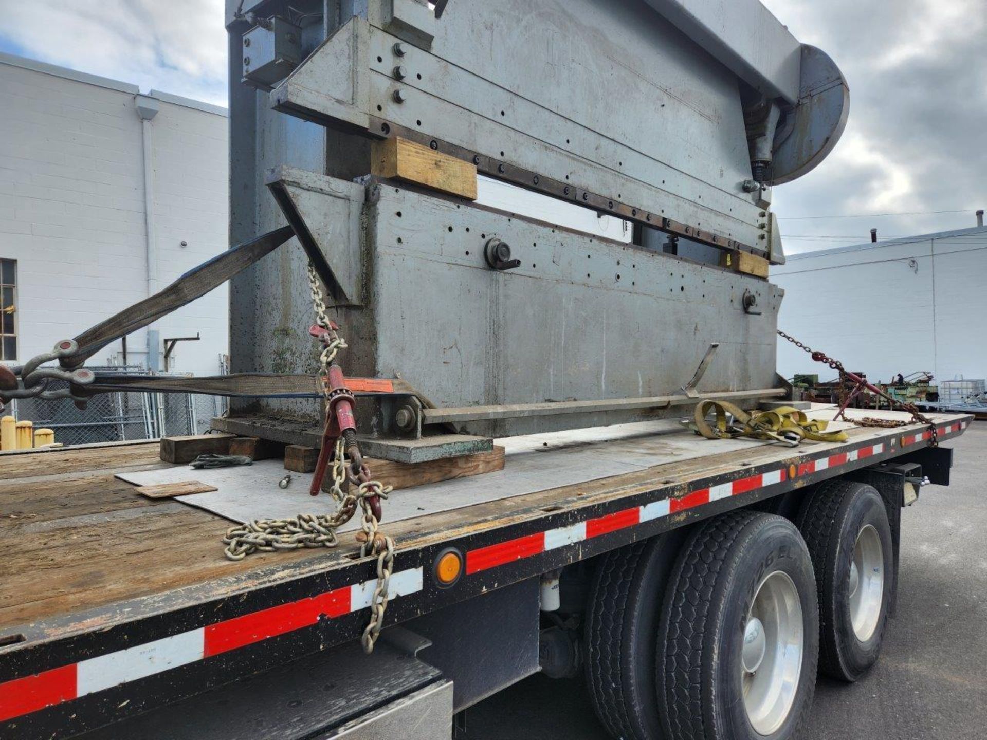 150 TON X 10' CDK PRESS BRAKE - YEAR UNKNOWN - Image 8 of 13