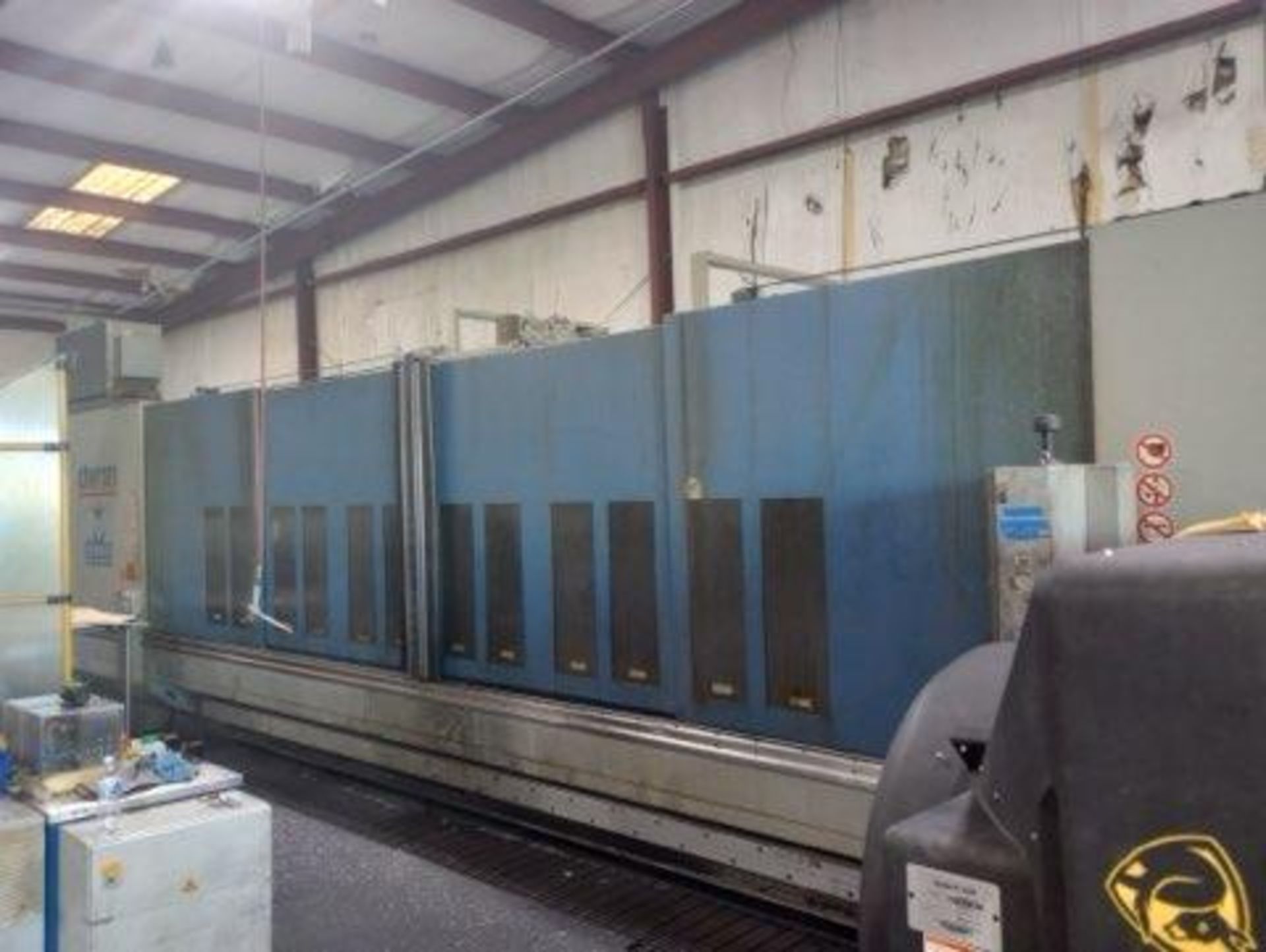 2011 CHIRON M6000 CNC VMC - 4TH AXIS & CHIP CONVEYOR INCLUDED - Image 2 of 16
