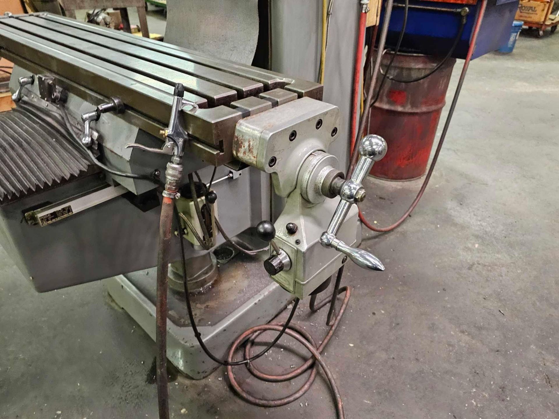 ALLIANT 10"X 50" KNEE MILL WITH DRO - Image 9 of 12