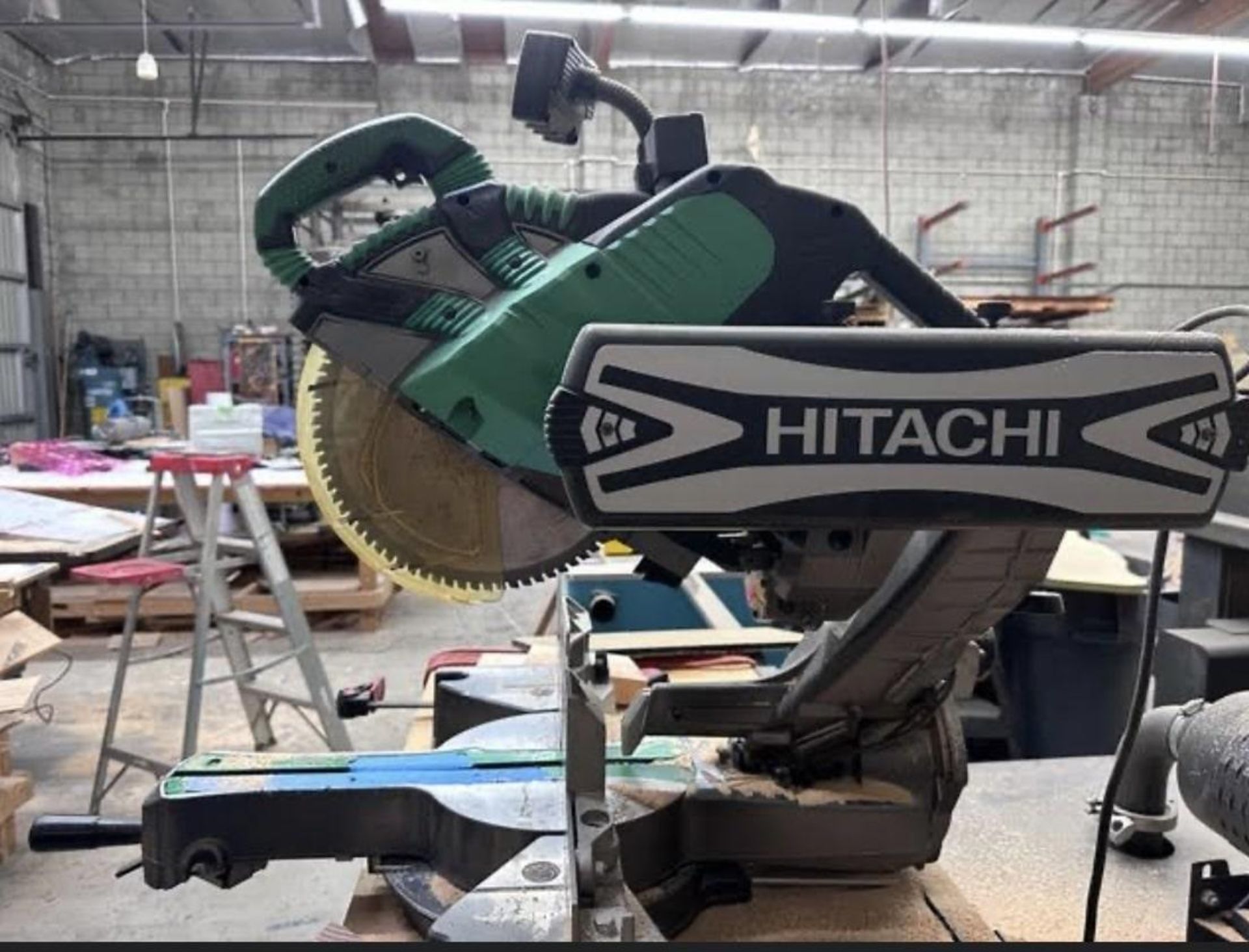 HITACHI C12LSH 12" SLIDE COMPOUND MITER SAW