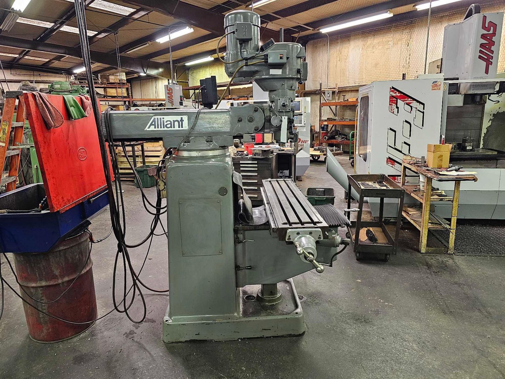 ALLIANT 10"X 50" KNEE MILL WITH DRO - Image 3 of 12