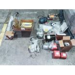 PALLET OF MISCELLANEOUS ITEMS