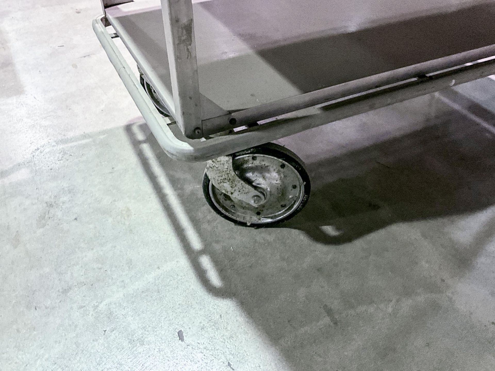 SIX SHELF STAINLESS STEEL ROLLER CART - Image 6 of 6