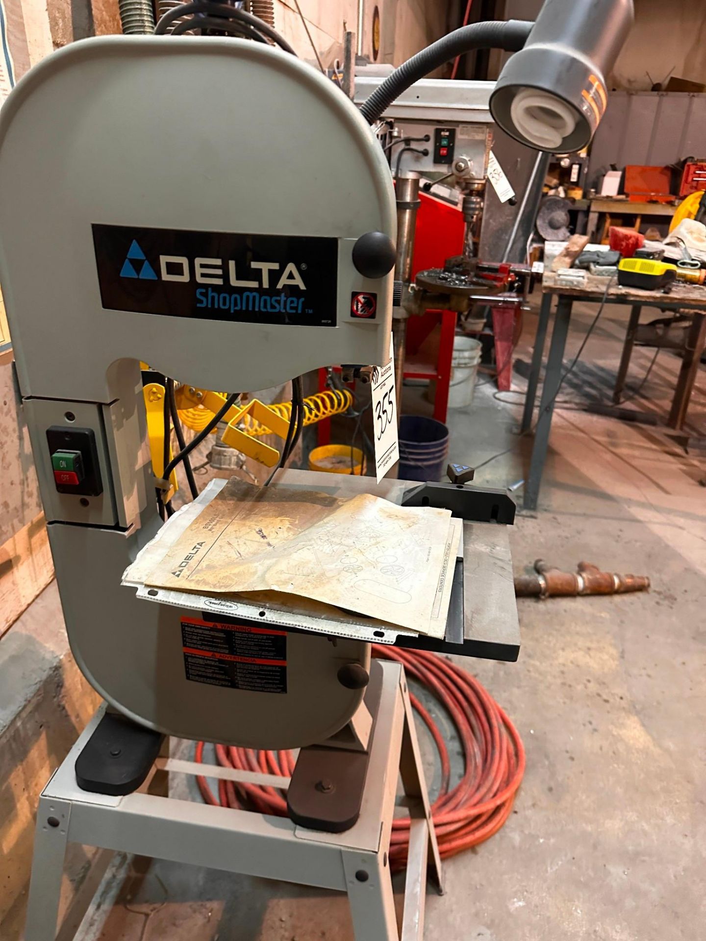 DELTA BAND SAW - Image 2 of 4