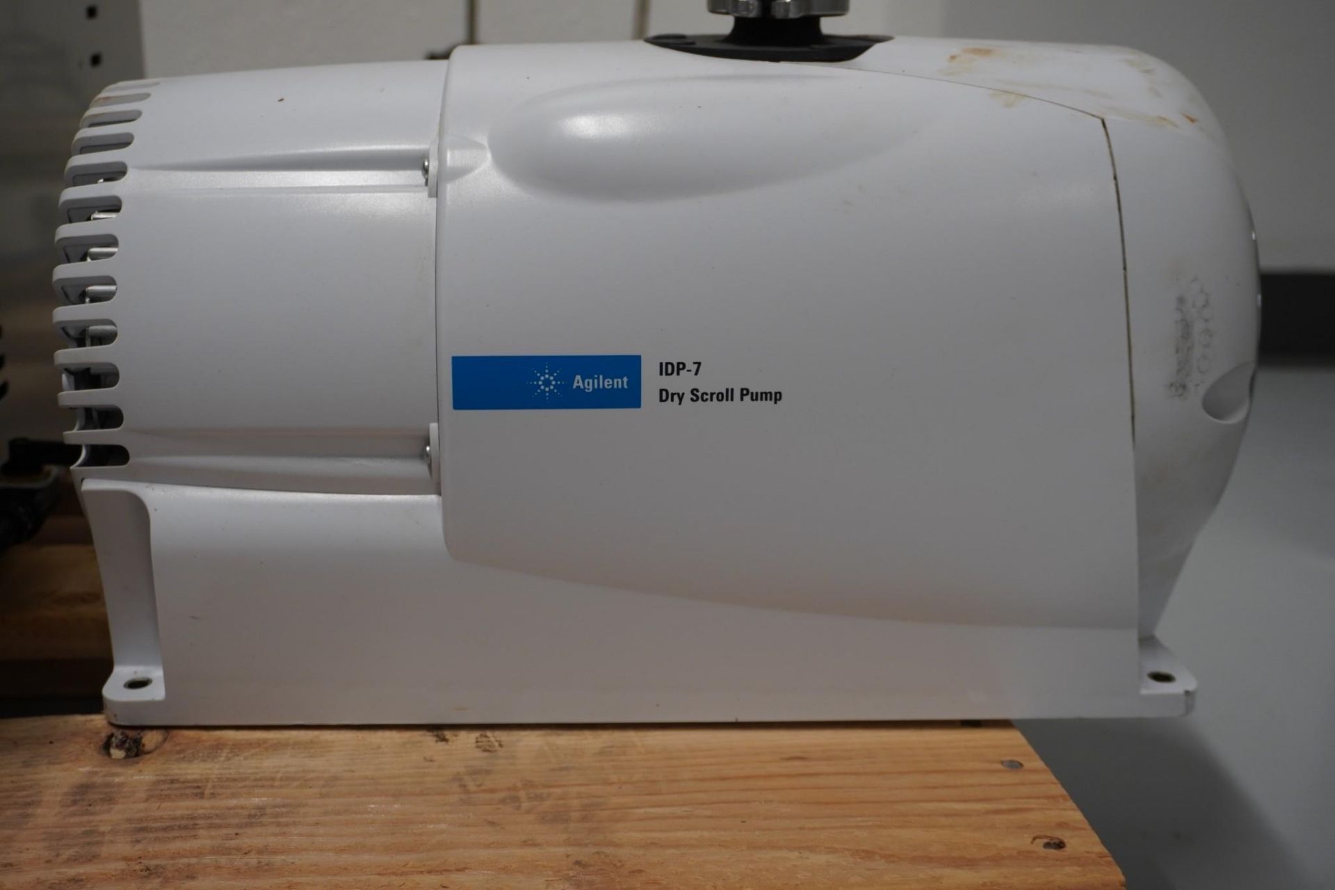 USED AGILENT IDP-7 DRY SCROLL PUMP