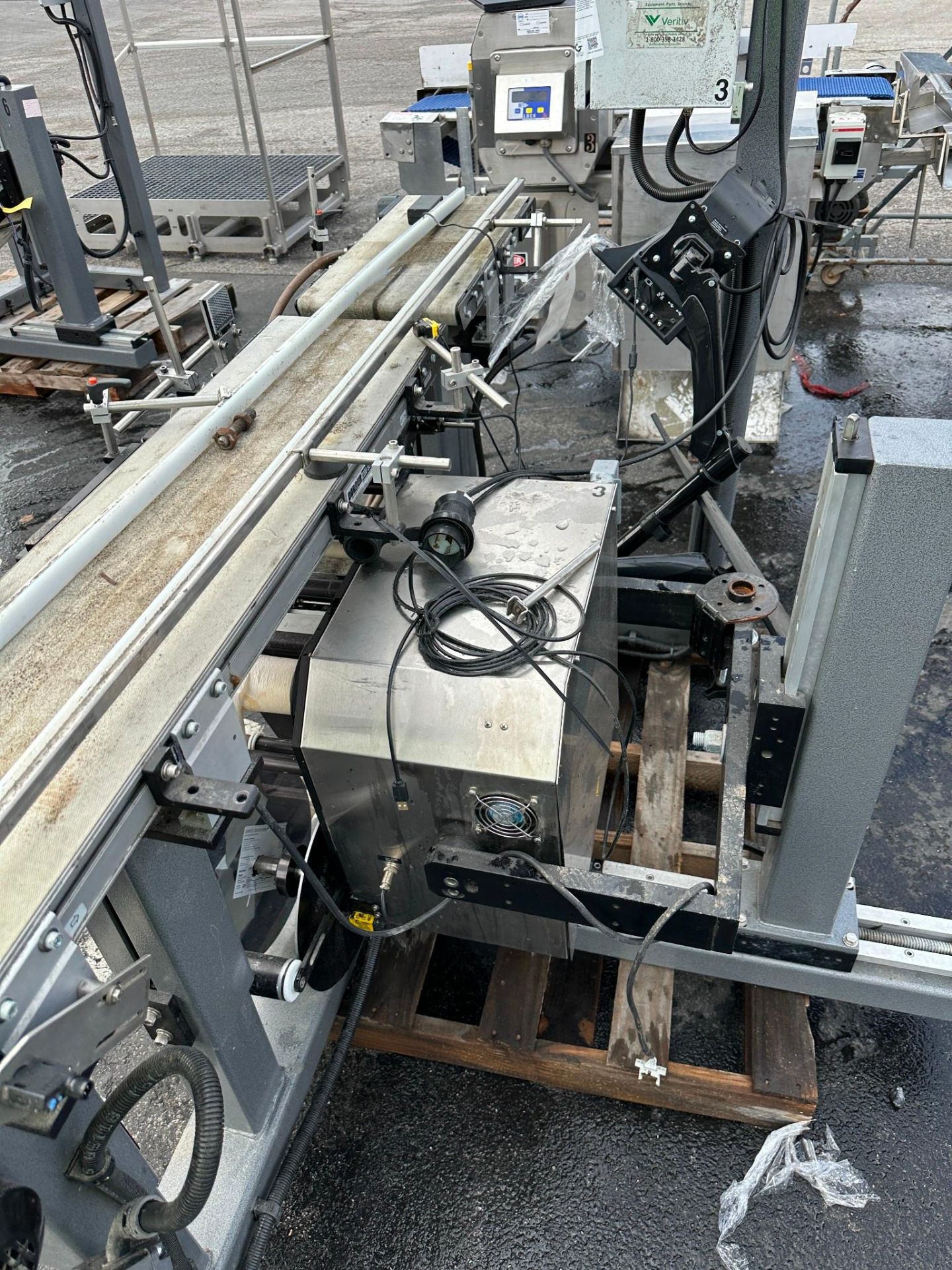 -BOTTOM LABELING SYSTEM W/ SATO S84-EX PRINTER - Image 5 of 8