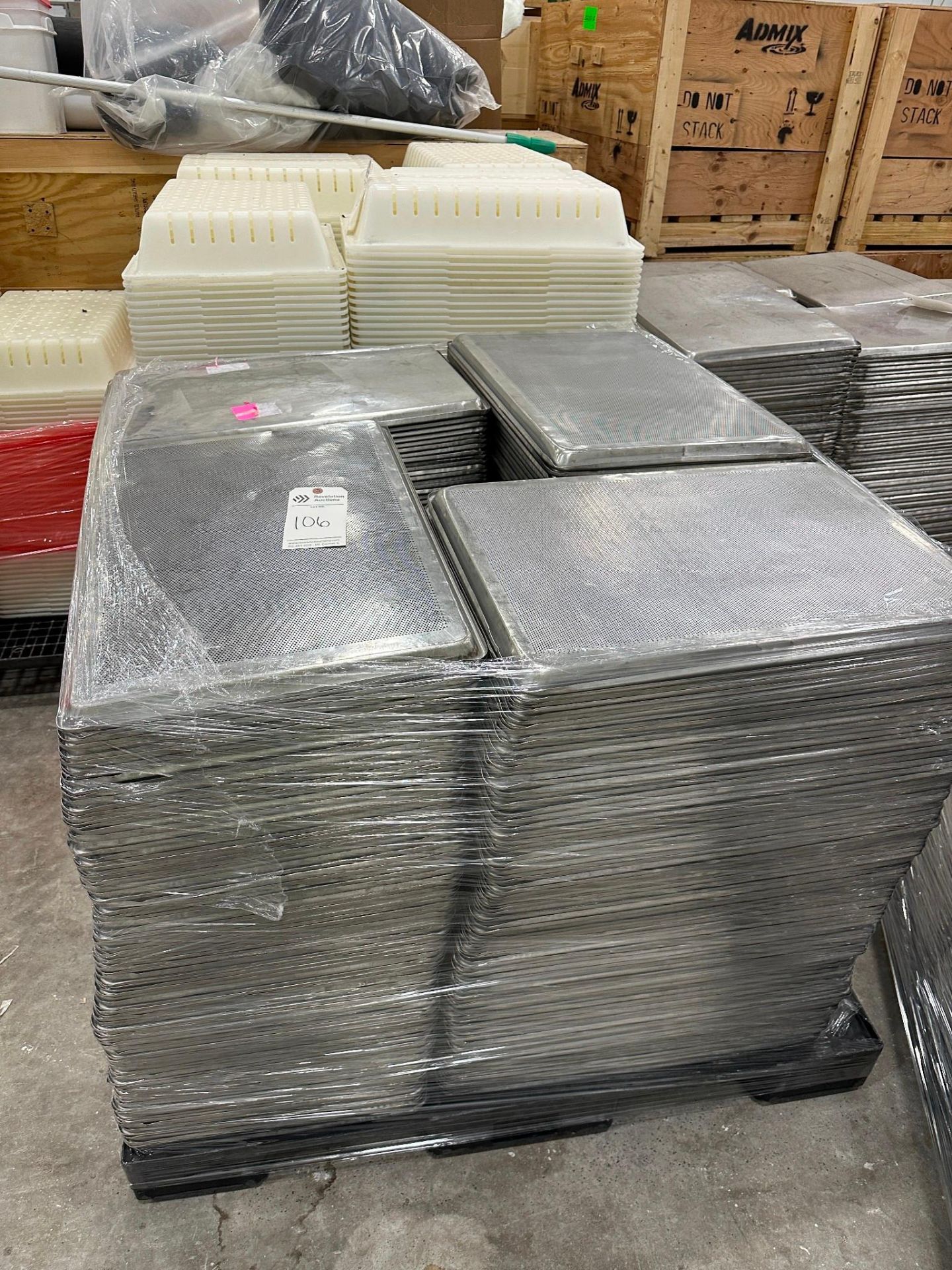 SKID OF METAL FOOD TRAYS - Image 2 of 3