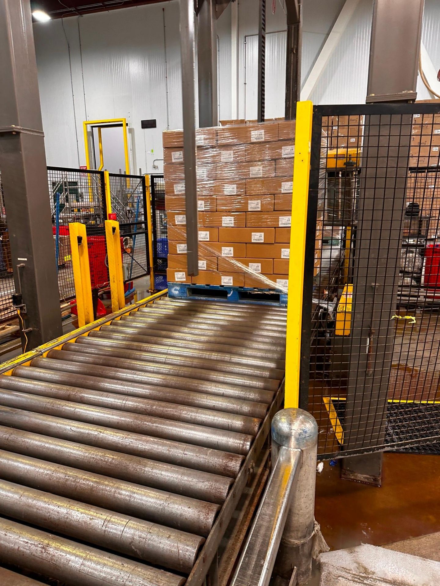KAUFMAN ENGINEERED SYSTEMS AUTOMATIC PALLET STRETCH WRAPPER SYSTEM - Image 4 of 13