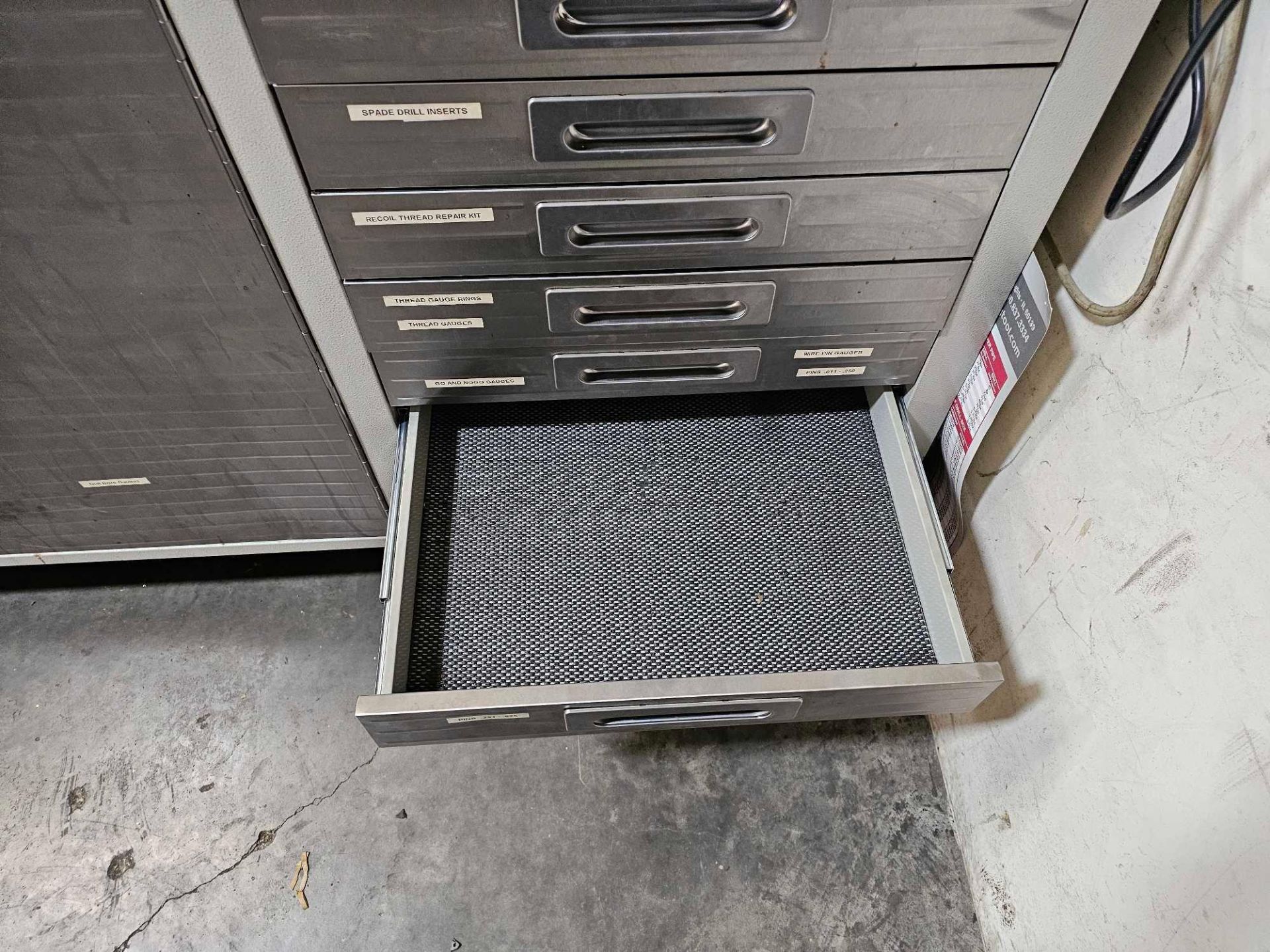 12 DRAWER ROLLING CABINET - Image 12 of 14