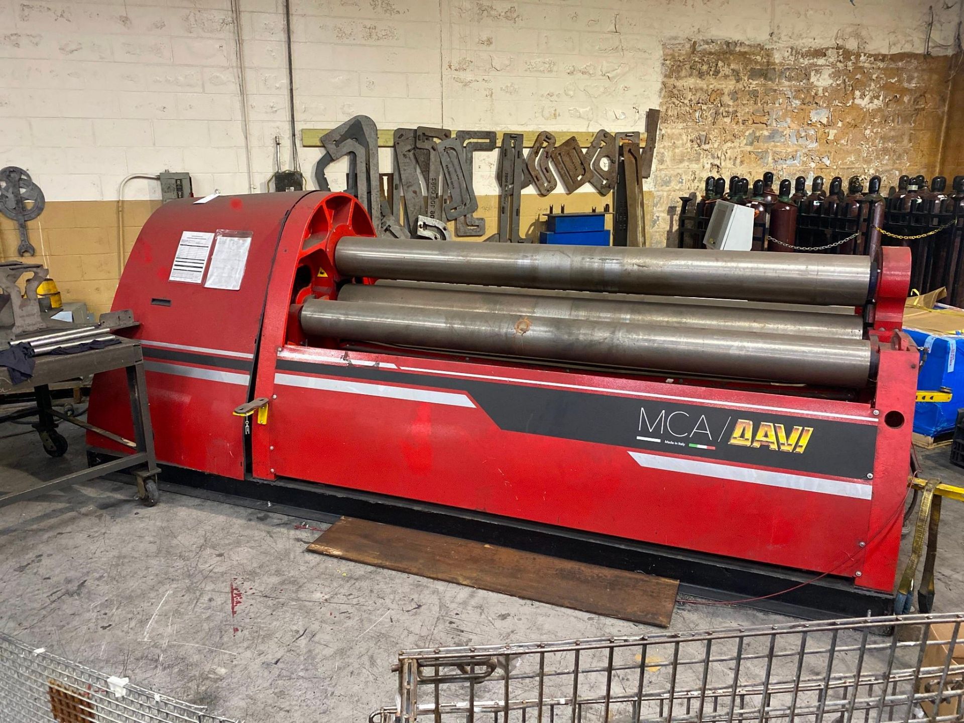 2015 DAVI MCA2527 PLATE BENDING ROLL 5/8" X 8FT - 4 ROLL - Image 2 of 12