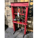 MANUAL HYDRAULIC PRESS