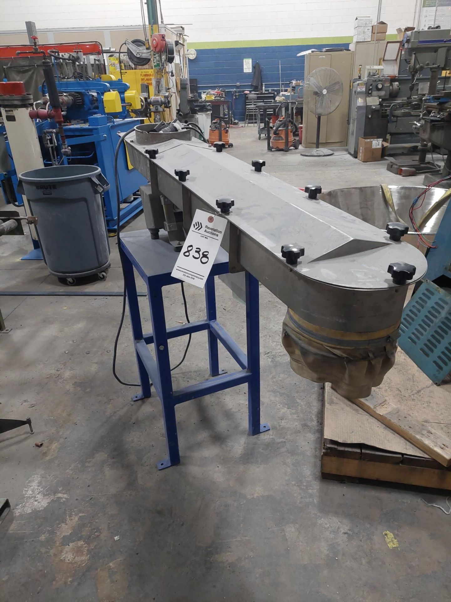 GOUGH ENGINEERING 8" X 48" VIBRATORY FEEDER STAINLESS STEEL ON STAND 8" FEED OPENING.