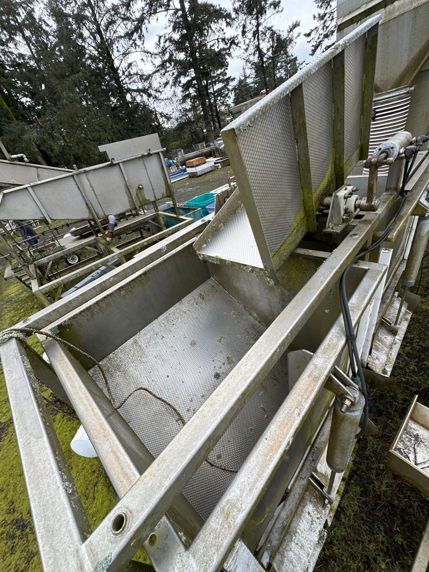 NET WEIGH DUMPING SYSTEM W/ AVERY WEIGHTRONIX CONTROLS - Image 6 of 7