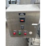 CUSTOM BUILT PRODUCT RINSING MACHINE