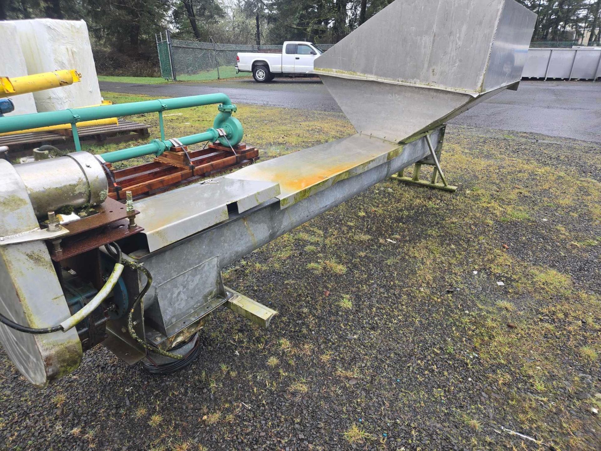 AUGER FEEDER WITH HOPPER - Image 8 of 10
