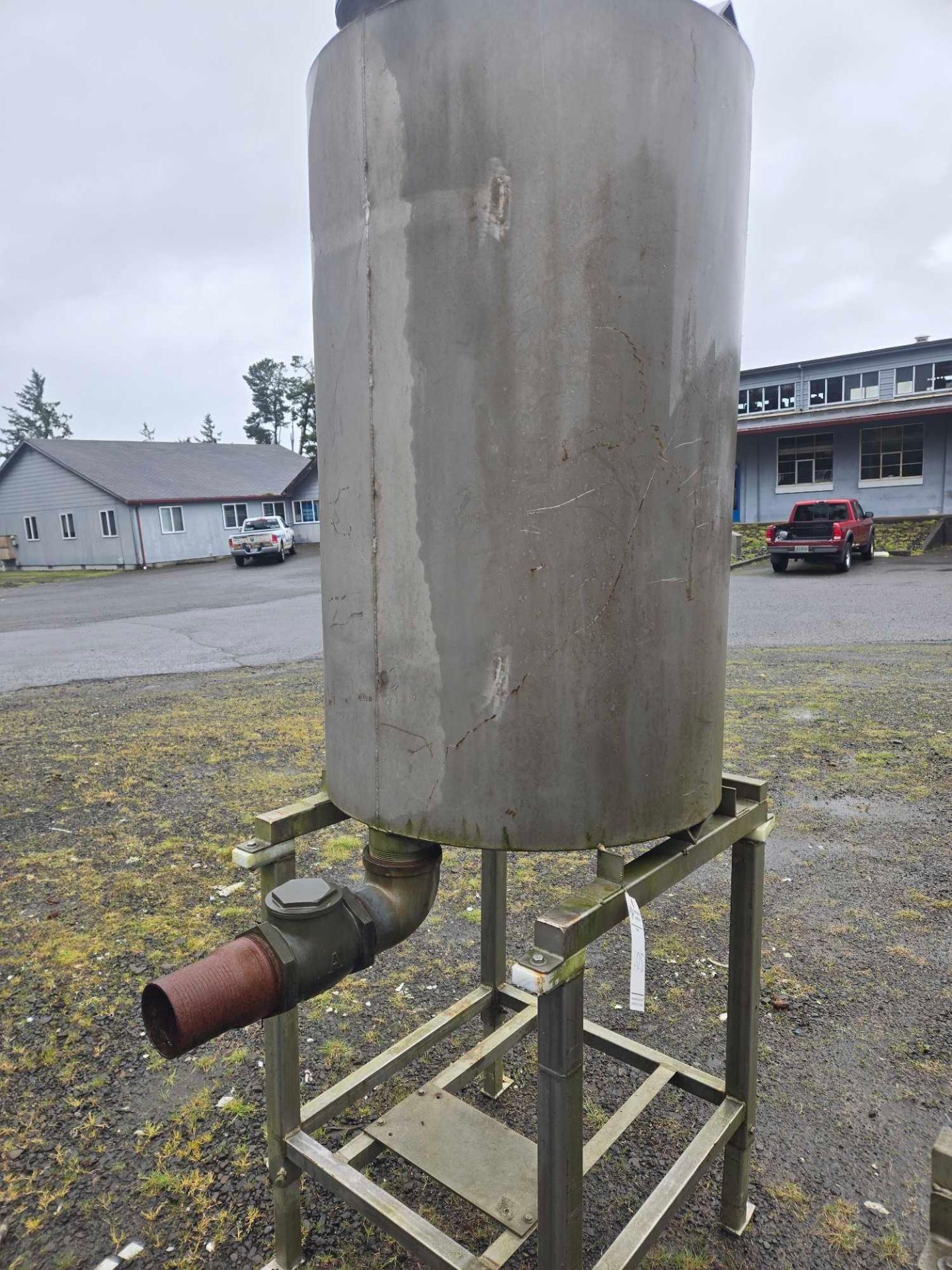 STAINLESS STEEL TANK