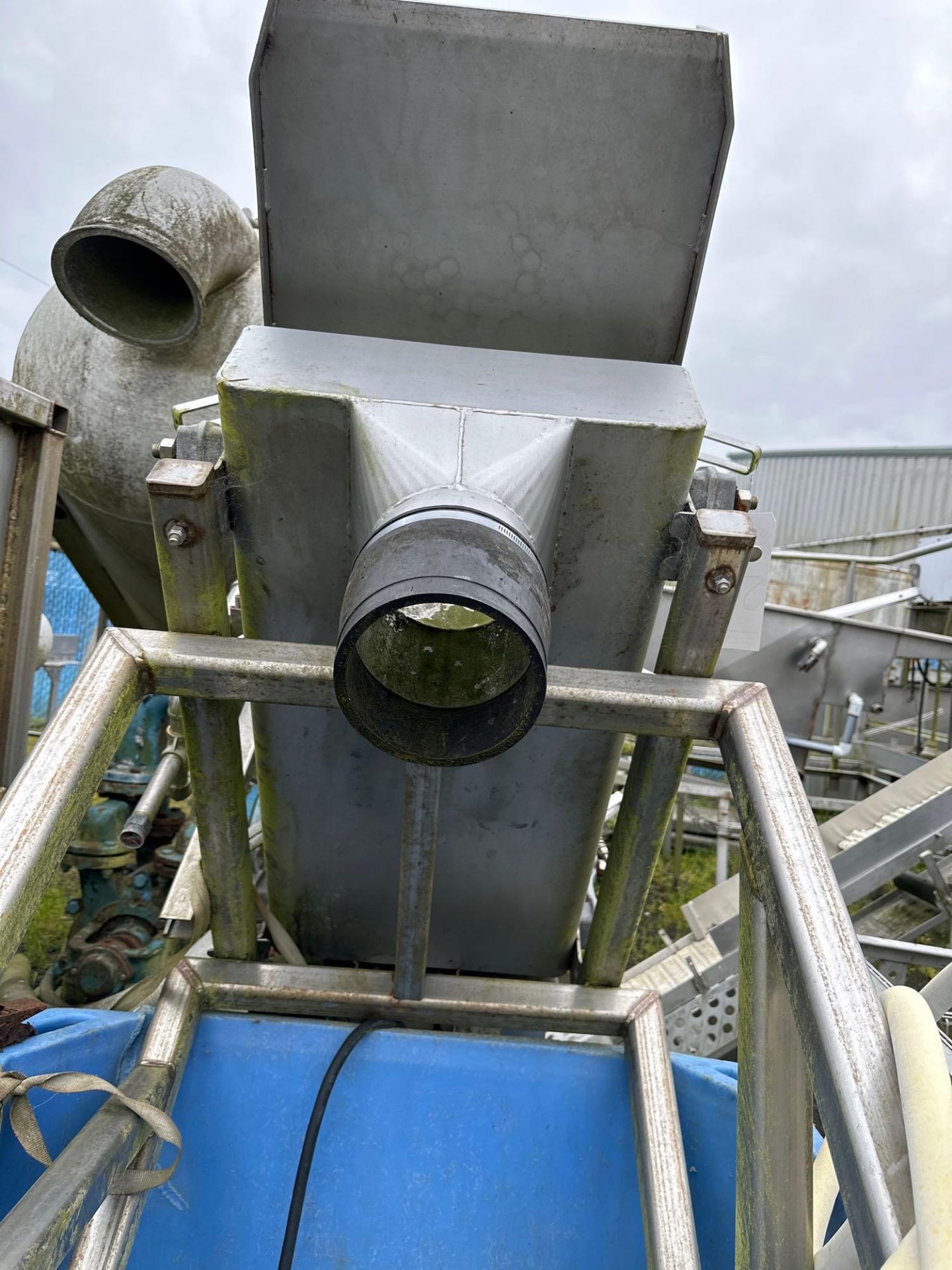 KEY VIBRATORY SHAKING CONVEYOR - Image 4 of 6