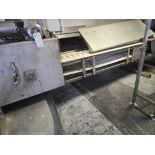 TRIMMER WITH CONVEYOR