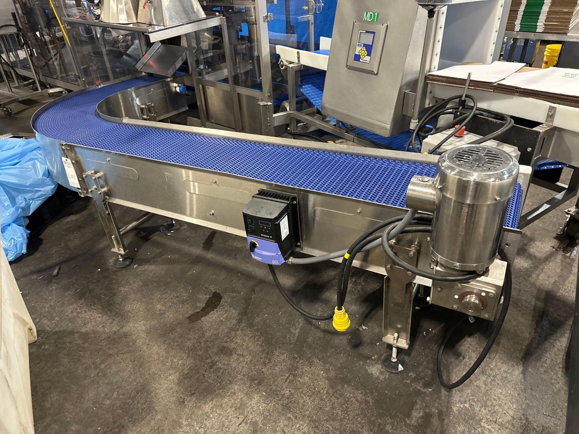 90 DEGREE STAINLESS STEEL FOOD GRADE CONVEYOR - Image 3 of 8