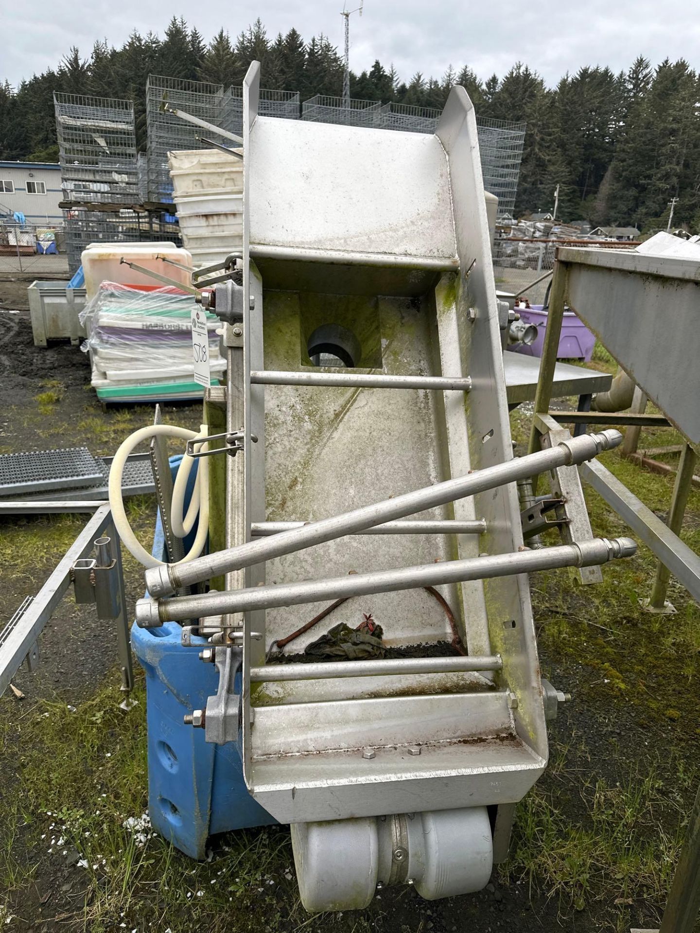 KEY VIBRATORY SHAKING CONVEYOR - Image 3 of 6