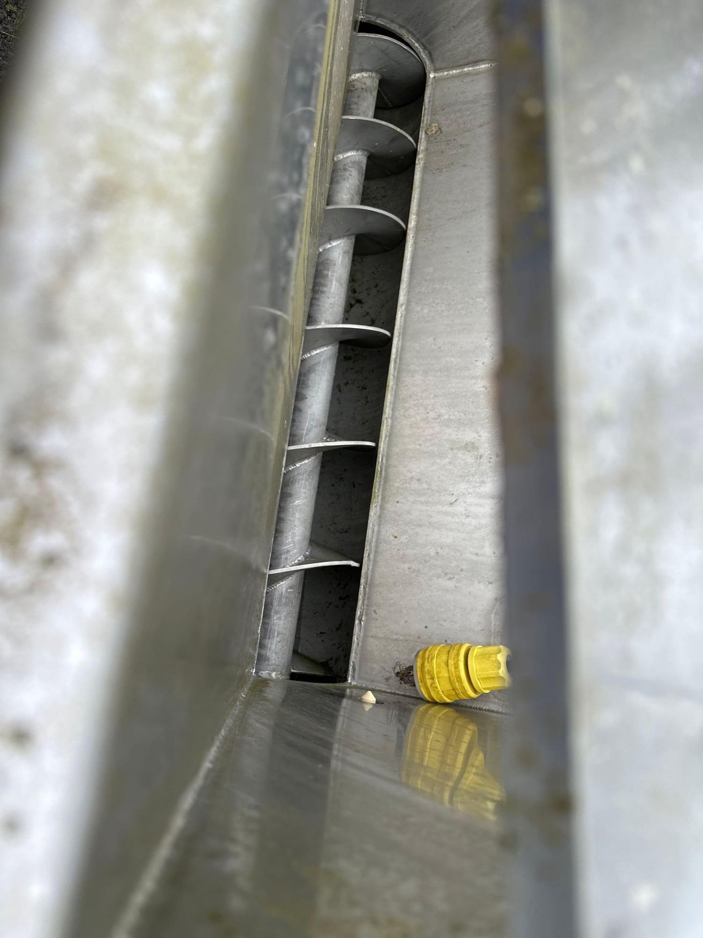 STAINLESS STEEL AUGER SCREW FEEDER WITH HOPPER - Image 3 of 5