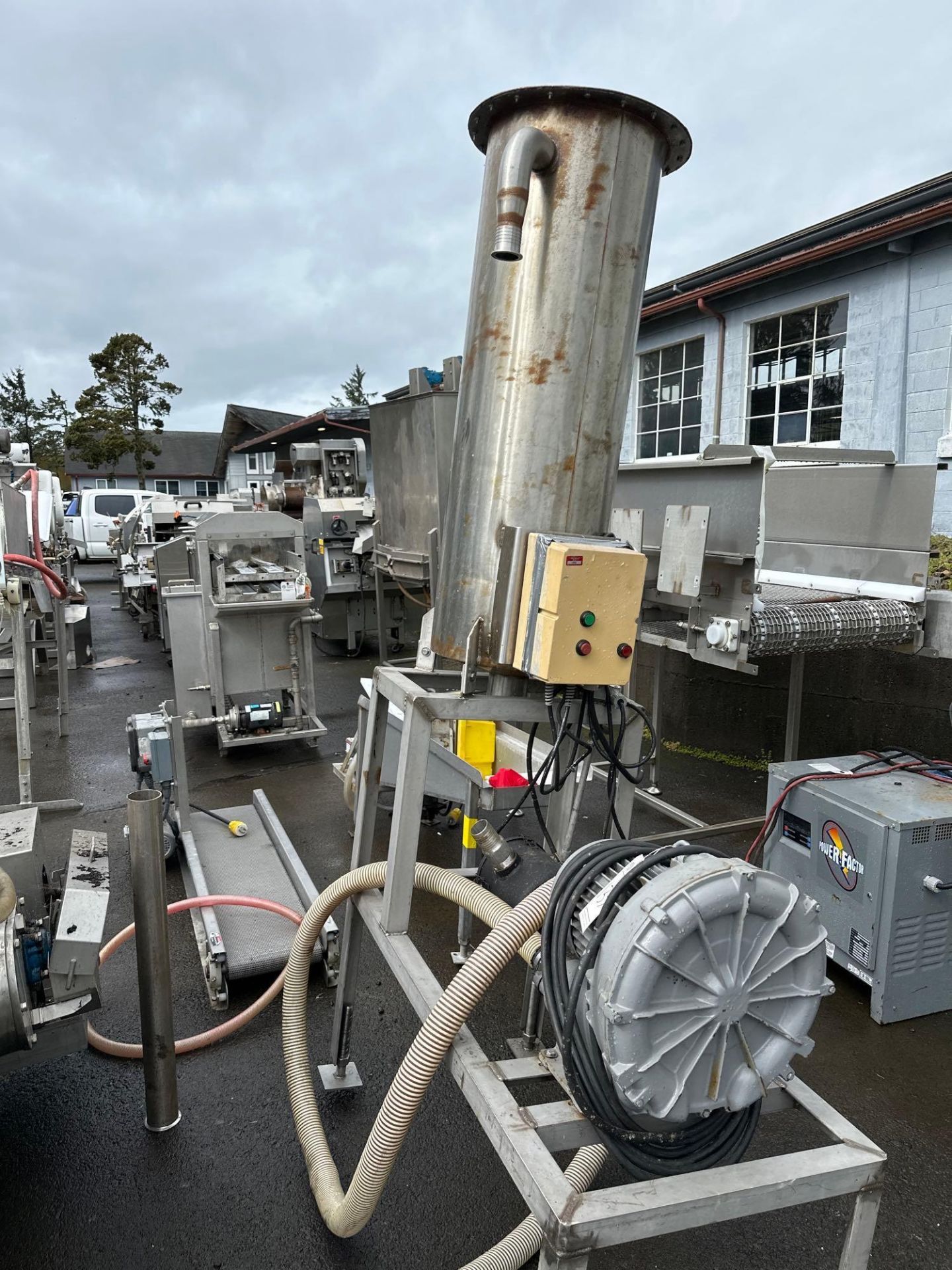 TANK W/ FUJI ELECTRIC TURBINE