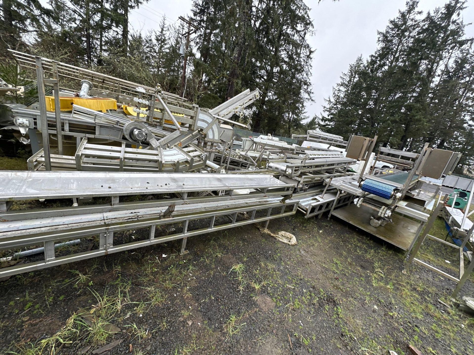 LOT OF MISCELLANEOUS STAINLESS SCRAP METAL