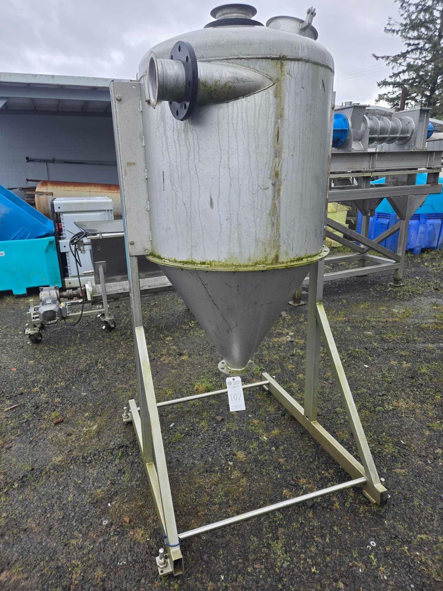 STAINLESS STEEL CONICAL TANK