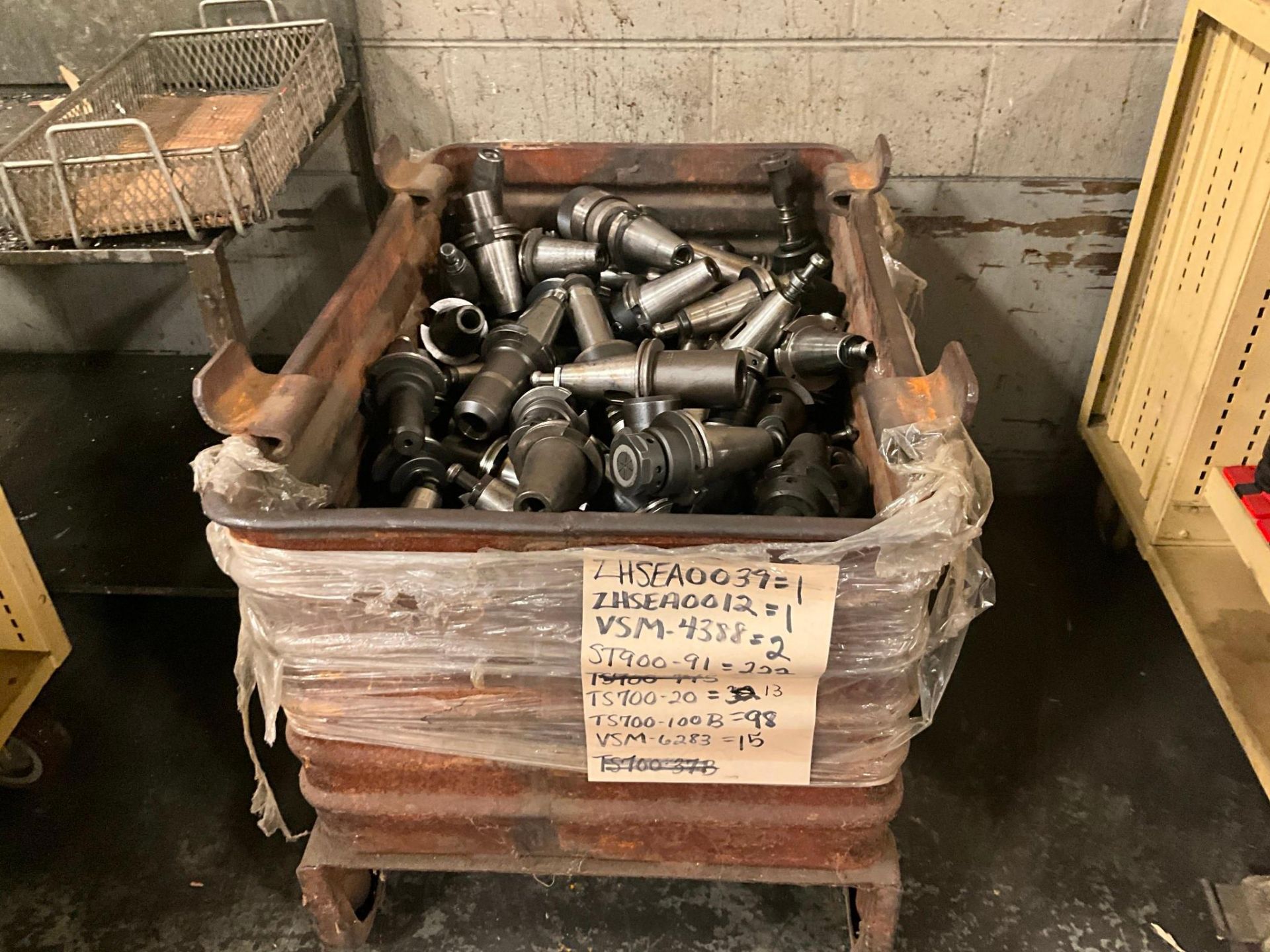 LARGE LOT OF CAT 50 TOOL HOLDERS - Image 16 of 19