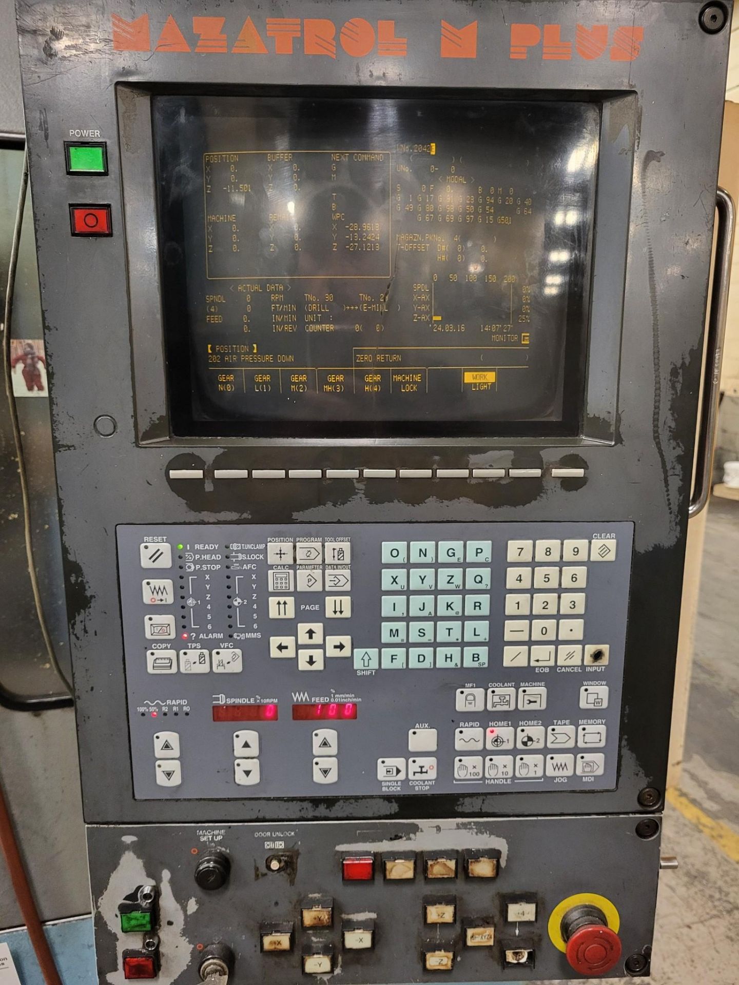 MAZAK MAZATECH V-515/40 VERTICAL MACHINING CENTER W/ MAZATROL T PLUS CONTROL, 1996 - Image 7 of 15