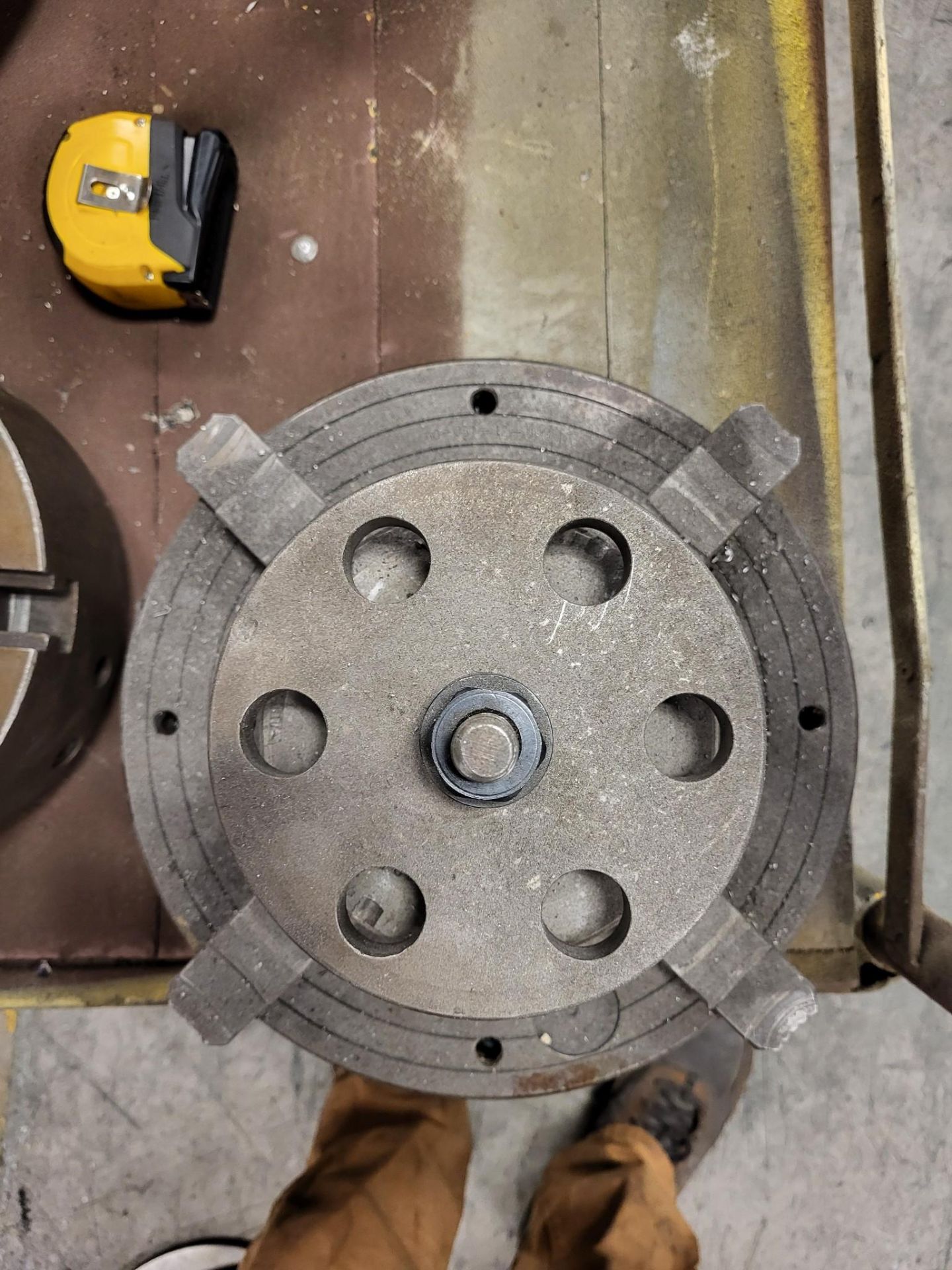 10" 4 JAW CHUCK - Image 2 of 6