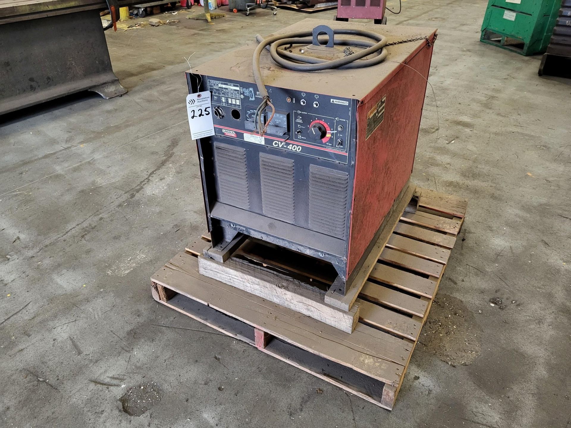 LINCOLN ELECTRIC CV-400 MIG WELDER