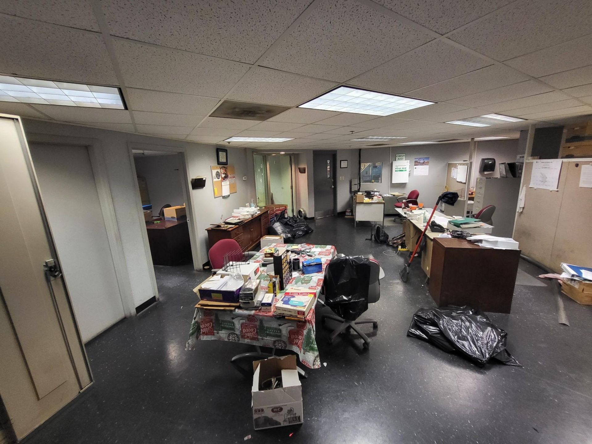 OFFICE EQUIPMENT - FILING CABINETS, TABLES, CHAIRS - Image 8 of 18