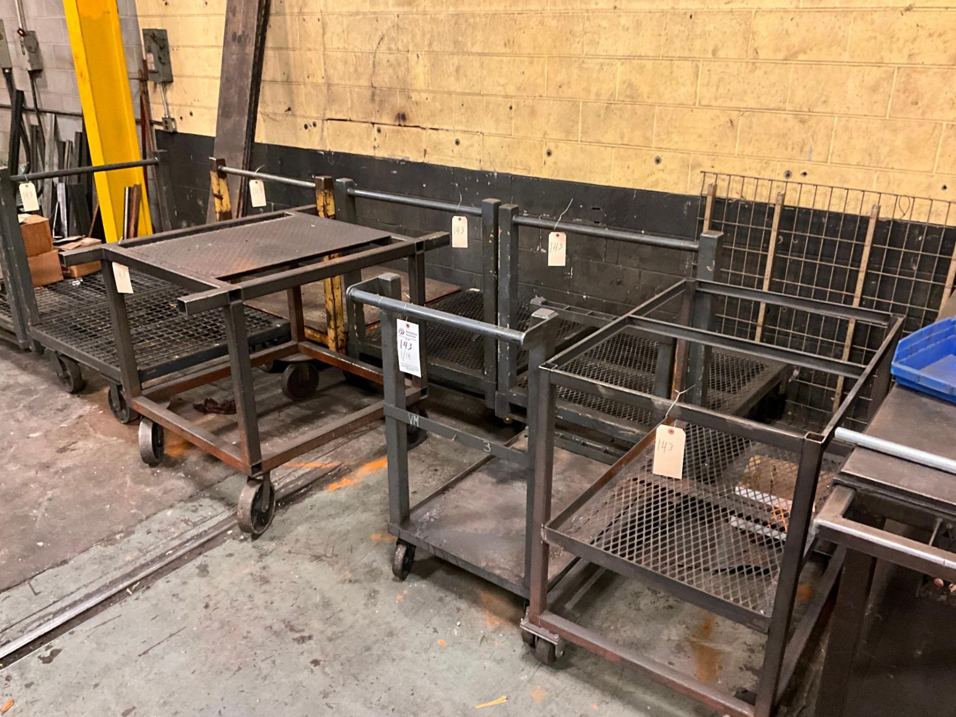 (14) METAL CARTS AND TABLES (NO CONTENTS INCLUDED ) - Image 2 of 11