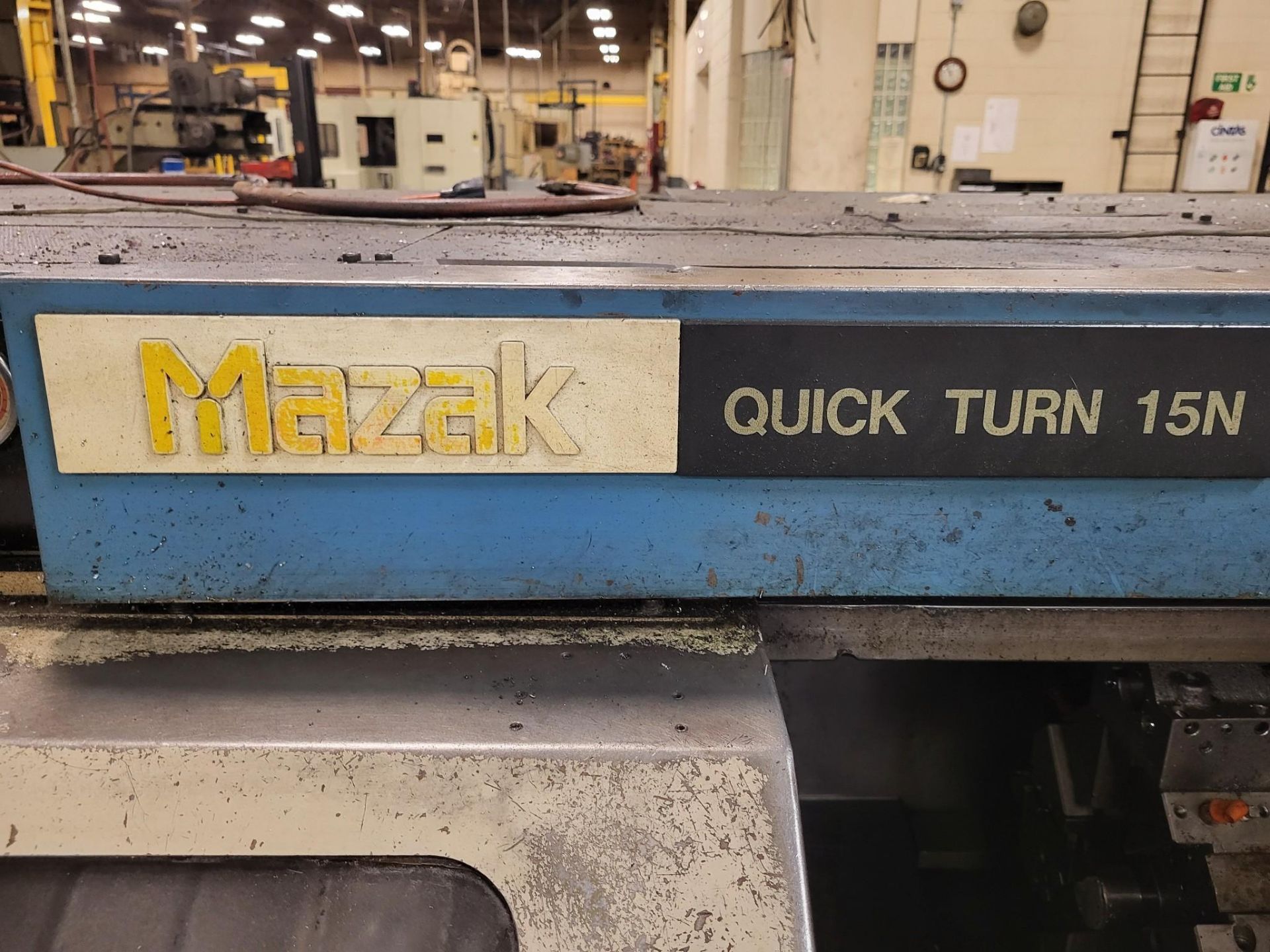 MAZAK QUICK TURN 15N CNC TURNING CENTER W/ MAZATROL T32-2 CONTROL - Image 5 of 15