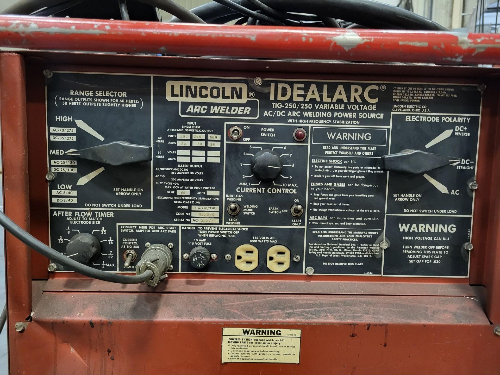 LINCOLN IDEALARC ARC WELDER - Image 4 of 5