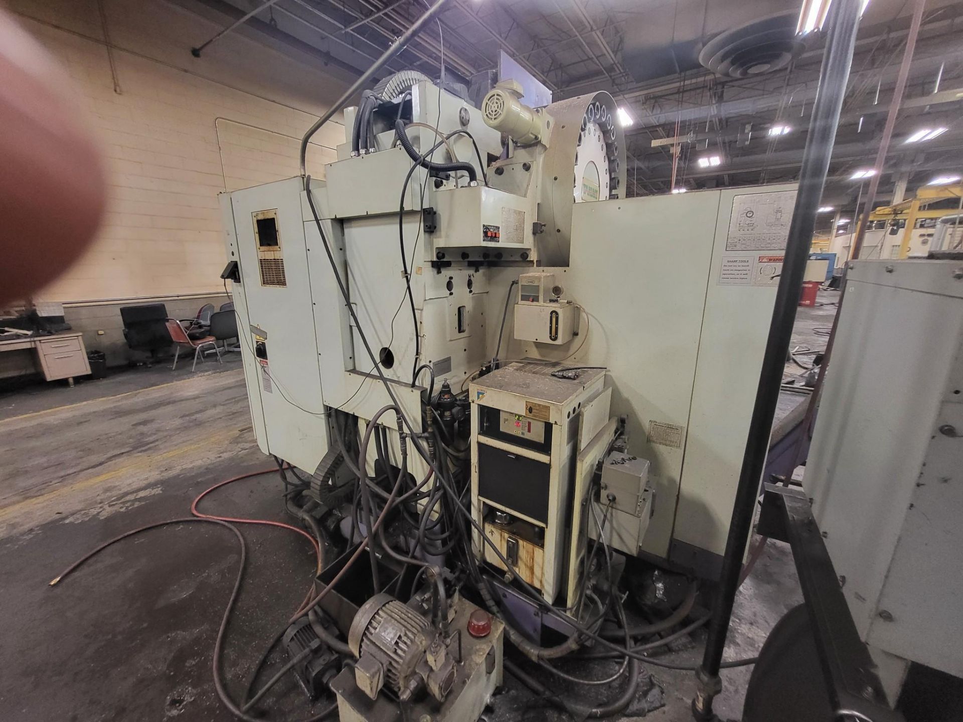 TAKUMI SEIKI V10A VERTICAL MACHINING CENTER, 1999 - Image 5 of 11