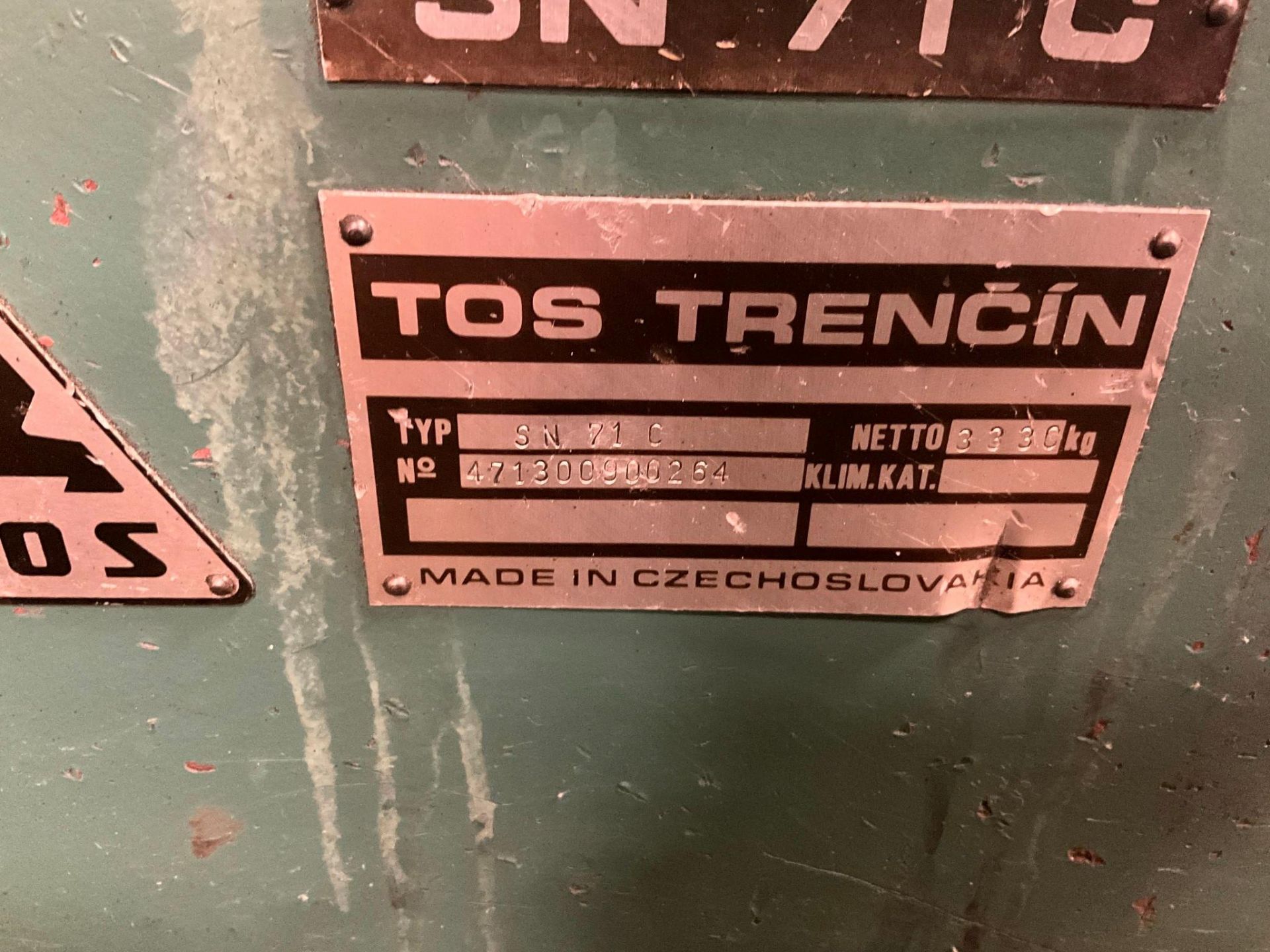 TOS TRENCIN SN 63C-71C GAP BED ENGINE LATHE - Image 10 of 12