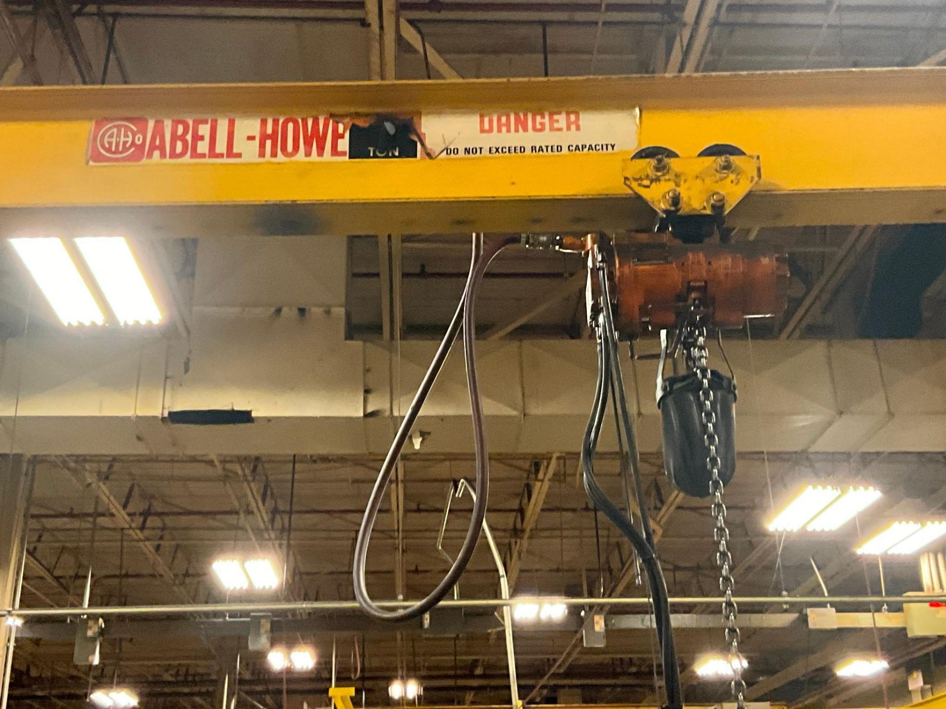 ABELL-HOWE 1/2 TON BASE MOUNTED JIB CRANE - Image 2 of 7